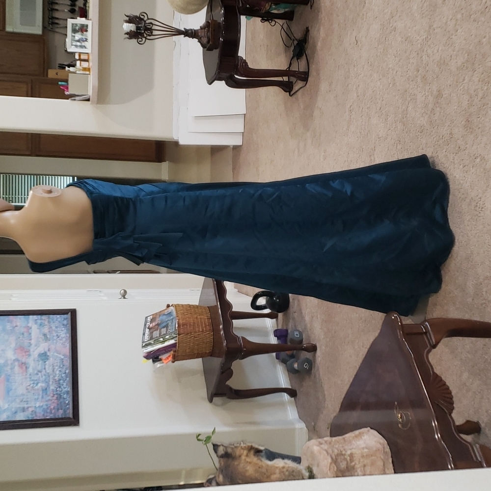 David's Bridal 8 teal satin one shoulder gown 3d ribbon adornments ruched - Picture 6 of 12